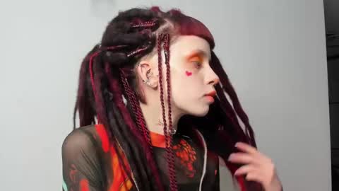 Snapshot of flowerofsin2001 chatting on 2, 3, 2025 Flower online show from 2, 3, 2025