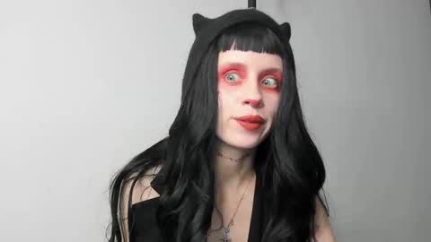 Snapshot of flowerofsin2001 chatting on 12, 3, 2025 Flower online show from 12, 3, 2025