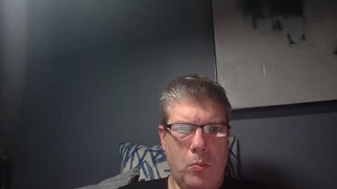 Snapshot of fluidconscience chatting on 16, 11, 2025 FluidConscience online show from 16, 11, 2025