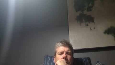 Snapshot of fluidconscience chatting on 19, 11, 2025 FluidConscience online show from 19, 11, 2025