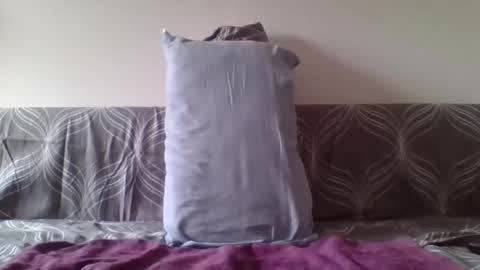 flylen online show from 19, 9, 2025