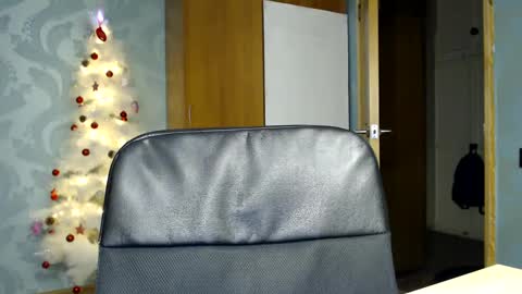 Molli  Ready for any play with you. Hottest show in pvt  Help a student earn big tokens  online show from 25, 1, 2025