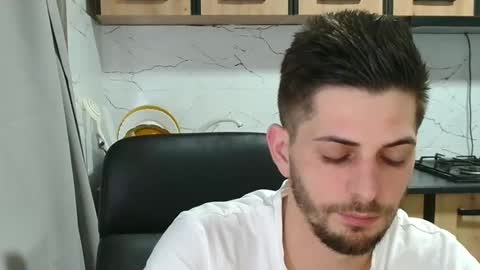 Snapshot of followknight chatting on 1, 3, 2025 independent model online show from 1, 3, 2025