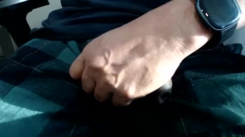 foster19422002 online show from 17, 1, 2025