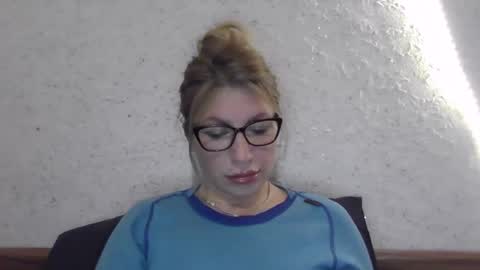 fox_red_lady7 online show from 17, 12, 2024