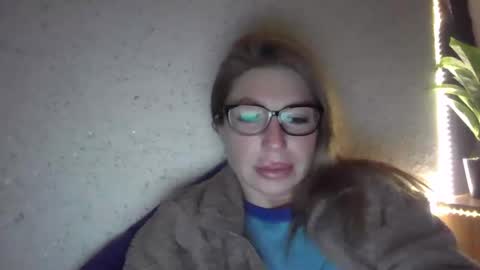 fox_red_lady7 online show from 7, 2, 2025