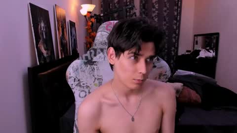 Foxicfu online show from 22, 4, 2026