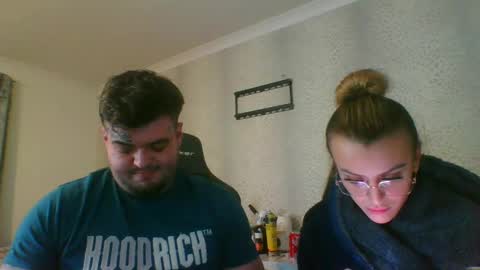 The Foxy Couple online show from 2, 3, 2025