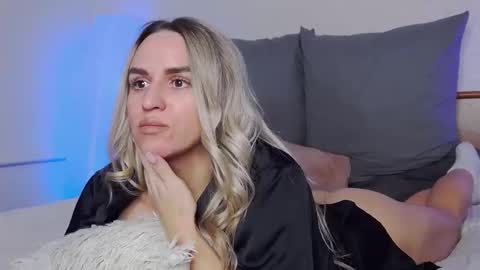 Foxy Kimmi online show from 16, 12, 2025