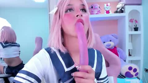 Snapshot of foxy_loren chatting on 29, 10, 2025 Loren online show from 29, 10, 2025