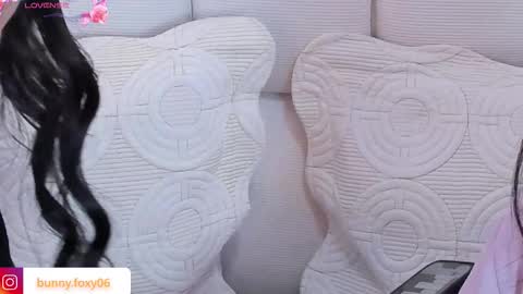 FOXY AND BUNNY online show from 8, 3, 2026