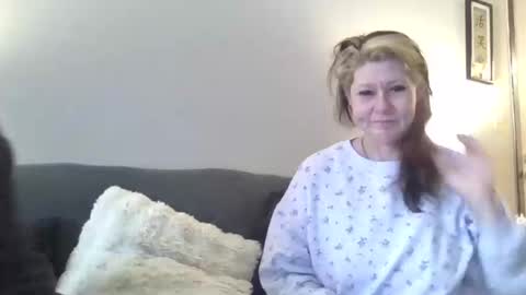 foxyfang online show from 2, 2, 2026