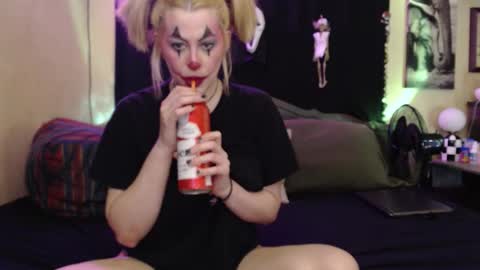 Mallory Koxx online show from 1, 11, 2025