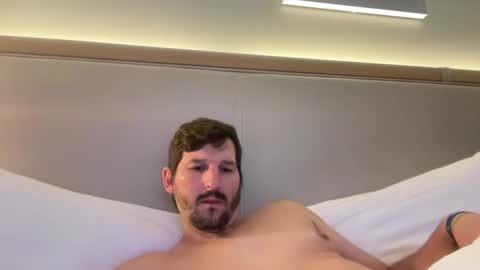 Snapshot of fp004 chatting on 13, 10, 2025 fp004 online show from 13, 10, 2025