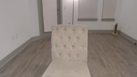 Snapshot of fragilemasochist chatting on 1, 2, 2025 Angel online show from 1, 2, 2025