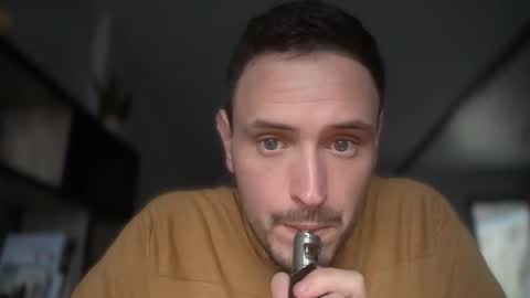 Snapshot of fraisetagada359 chatting on 3, 11, 2025 fraisetagada359 online show from 3, 11, 2025