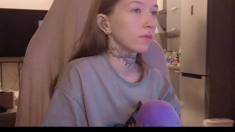 Snapshot of fran_bow chatting on 12, 2, 2026 fran_bow online show from 12, 2, 2026