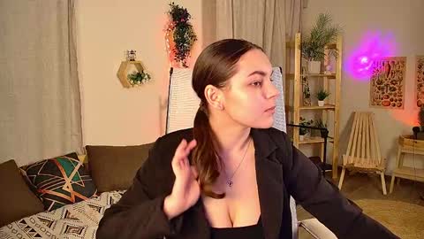 Francesca online show from 19, 3, 2026