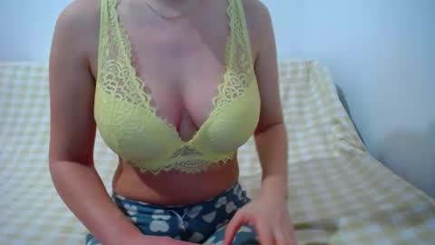 Snapshot of franceskcaa chatting on 1, 3, 2025 franceskcaa online show from 1, 3, 2025