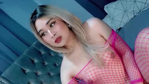 LOVE online show from 15, 5, 2026