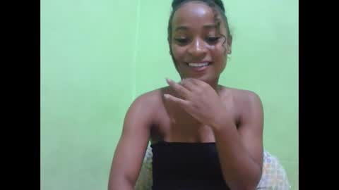 francine925426 online show from 14, 4, 2026