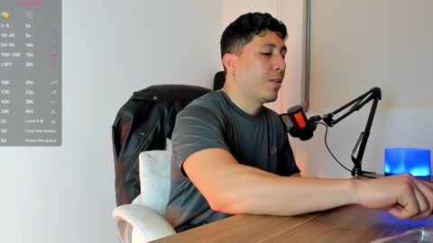 Snapshot of francodelacruz chatting on 6, 3, 2025 Francum online show from 6, 3, 2025