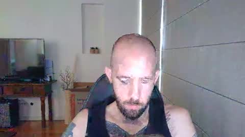 frank_perry2332 online show from 28, 4, 2026