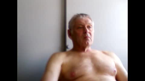 Snapshot of frannkboy61 chatting on 26, 5, 2026 frannkboy61 online show from 26, 5, 2026