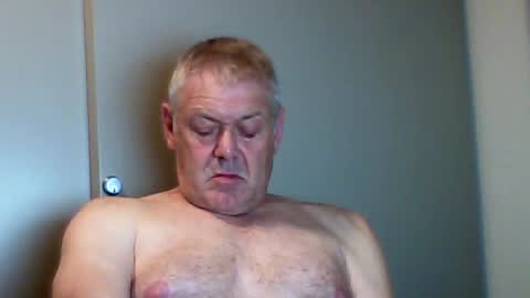 Snapshot of frannkboy61 chatting on 27, 6, 2026 frannkboy61 online show from 27, 6, 2026