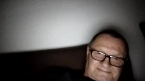 Wolfi online show from 15, 10, 2025