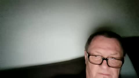 Wolfi online show from 6, 4, 2026