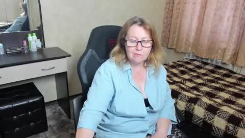 FrauMartha online show from 8, 2, 2025