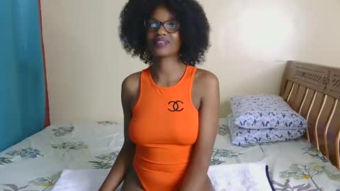 Snapshot of freakky_nessa chatting on 8, 12, 2024 Nessa-Independent model online show from 8, 12, 2024