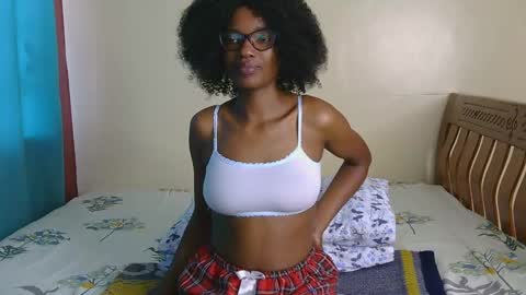 Snapshot of freakky_nessa chatting on 9, 12, 2024 Nessa-Independent model online show from 9, 12, 2024