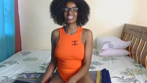 Snapshot of freakky_nessa chatting on 14, 12, 2024 Nessa-Independent model online show from 14, 12, 2024