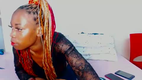 Snapshot of freakyscarlrt00 chatting on 19, 9, 2025 FreakyScarlet00 online show from 19, 9, 2025