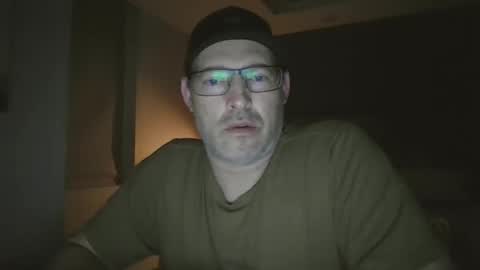 Snapshot of fred177771558049 chatting on 8, 4, 2026 fred177771558049 online show from 8, 4, 2026