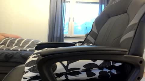 Snapshot of fredrik386959 chatting on 18, 12, 2025 Fredrik online show from 18, 12, 2025