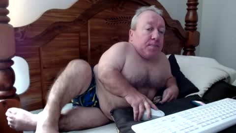 Cute Lil Man online show from 26, 9, 2025