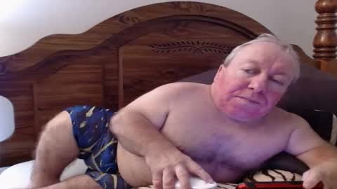 Cute Lil Man online show from 15, 11, 2025