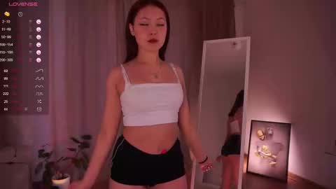 Snapshot of french_eyes chatting on 3, 3, 2025 Emmy online show from 3, 3, 2025