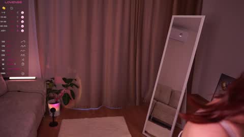 Snapshot of french_eyes chatting on 7, 3, 2025 Emmy online show from 7, 3, 2025