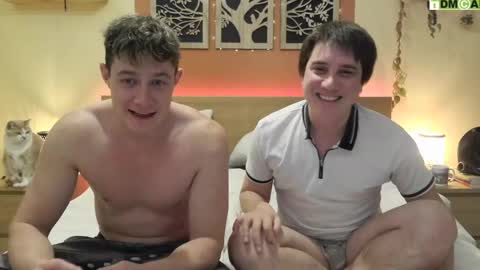 French Horny Bibs online show from 4, 3, 2025