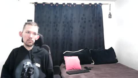 Thomas y Sophia online show from 13, 12, 2024