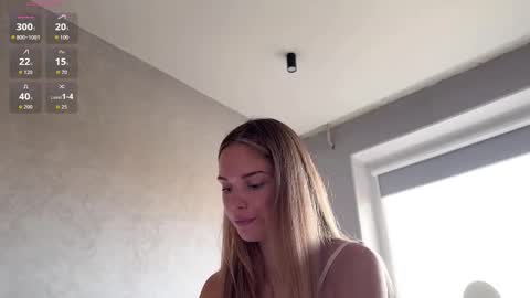 Snapshot of frenzyfoxs chatting on 5, 10, 2025 Jason and Sonya online show from 5, 10, 2025