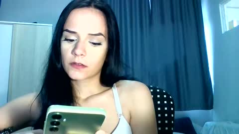 Freya online show from 8, 12, 2024