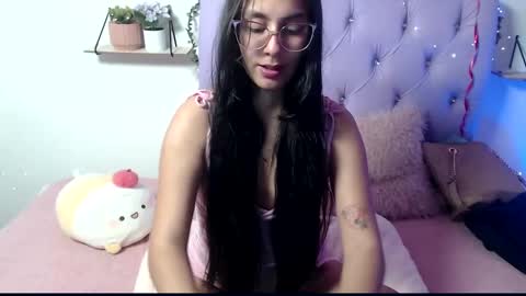 Snapshot of freyja_01 chatting on 9, 2, 2025 Freyja online show from 9, 2, 2025