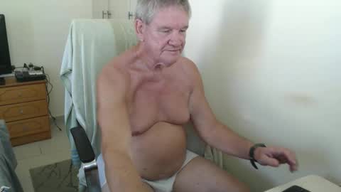 Snapshot of friar155 chatting on 14, 9, 2025 friar155 online show from 14, 9, 2025