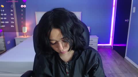 frida_lassi_ online show from 30, 12, 2024