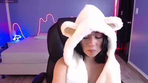 frida_lassi_ online show from 13, 2, 2025